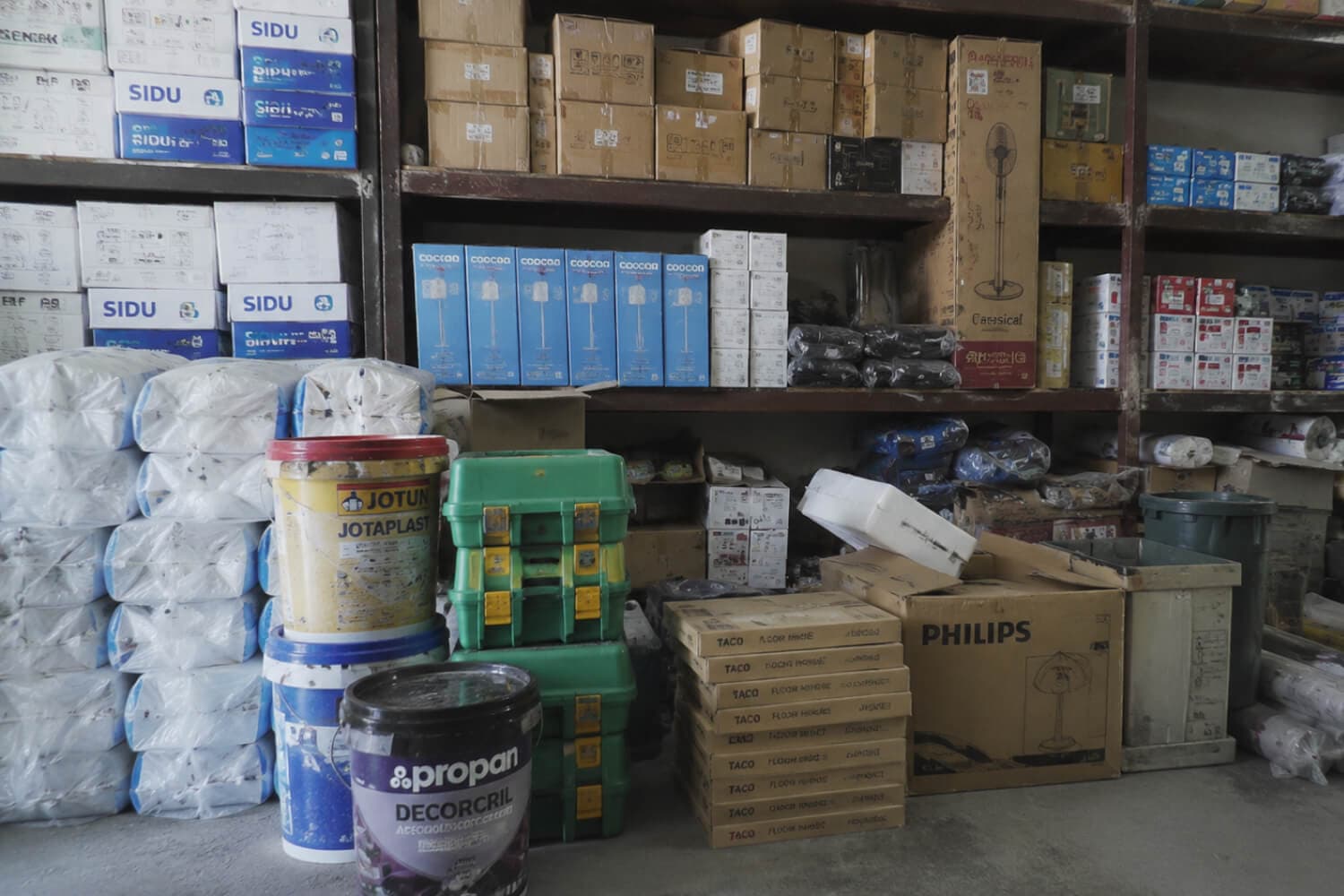 Gudang barang umum